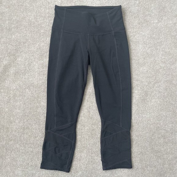 Athleta Leggings Womens XS Black Crop 3 Pair Lot Capri Yoga Pants Workout Active - Picture 2 of 13